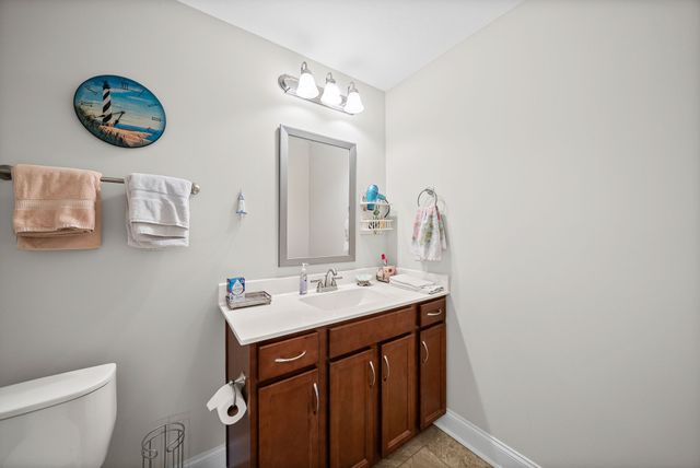 1168 Belvoir Ln, Clarksville, TN 37040