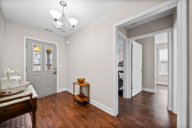 1168 Belvoir Ln, Clarksville, TN 37040