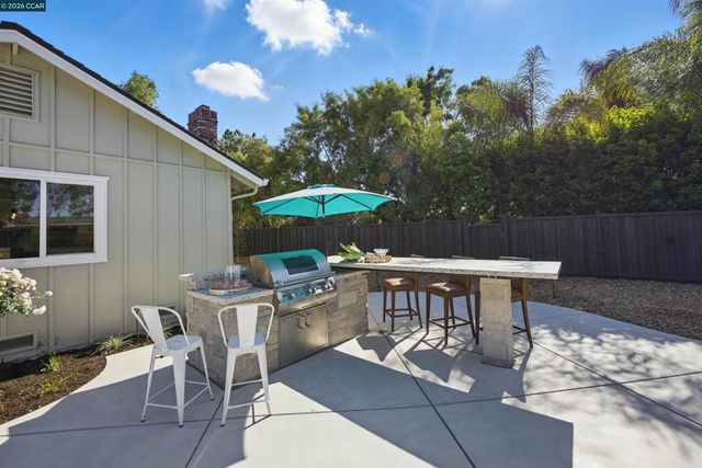 1430 Carpenter Rd, Oakley, CA 94561