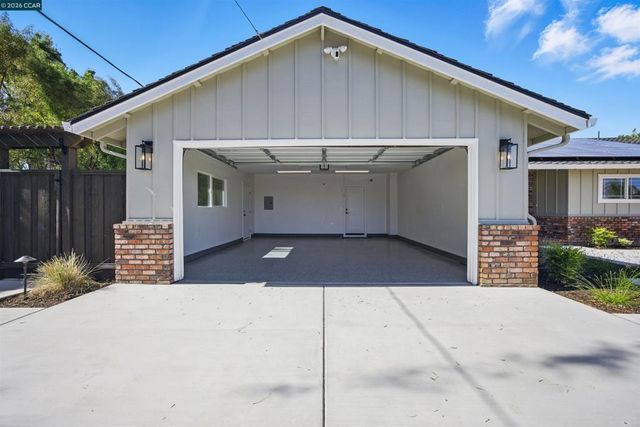 1430 Carpenter Rd, Oakley, CA 94561