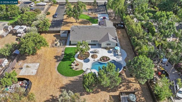 1430 Carpenter Rd, Oakley, CA 94561