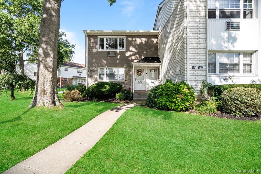 3113 Wilshire 3113, Oakdale, NY 11769 — photo 3