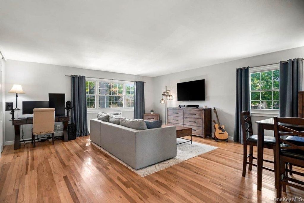 3113 Wilshire 3113, Oakdale, NY 11769 — photo 5