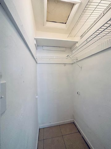 2849 SW 8th Street, Fort Lauderdale, FL 33312