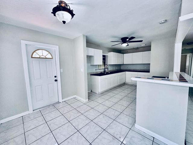 2849 SW 8th Street, Fort Lauderdale, FL 33312