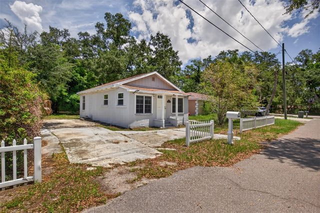 411 12TH AVENUE E, Bradenton, FL 34208