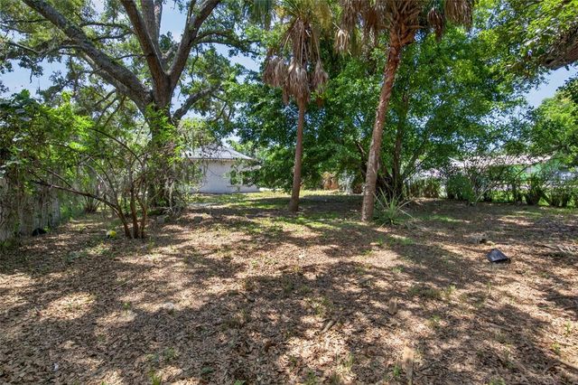 411 12TH AVENUE E, Bradenton, FL 34208