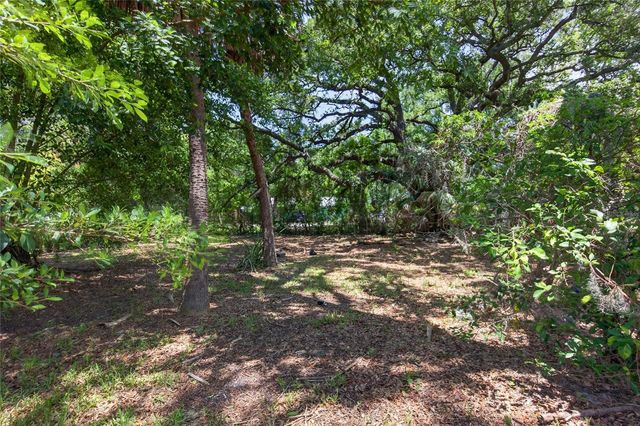 411 12TH AVENUE E, Bradenton, FL 34208