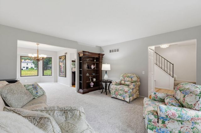 984 Coach House Lane, Waterford Charter Township, MI 48327