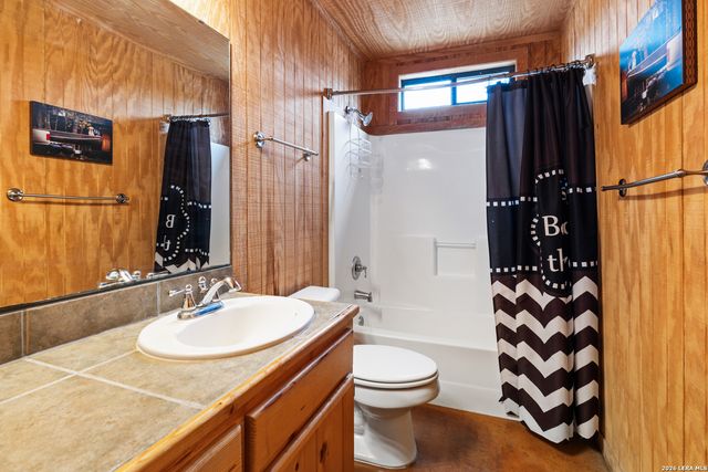 19 Wisteria Way, Concan, TX 78838