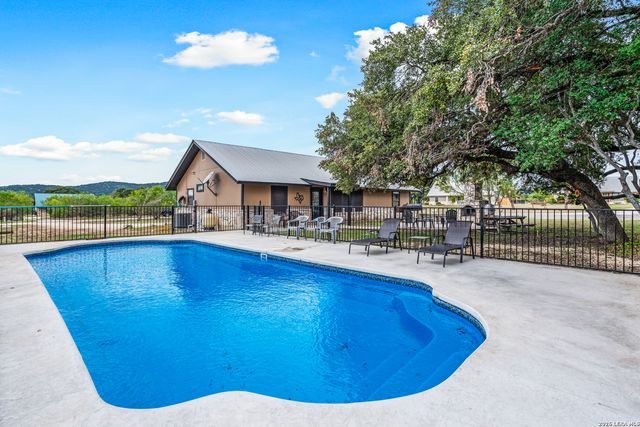 19 Wisteria Way, Concan, TX 78838