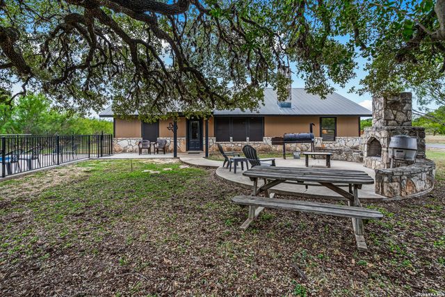 19 Wisteria Way, Concan, TX 78838