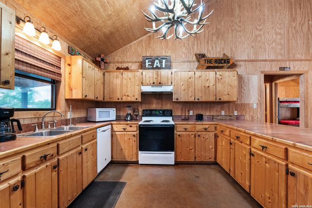 19 Wisteria Way, Concan, TX 78838