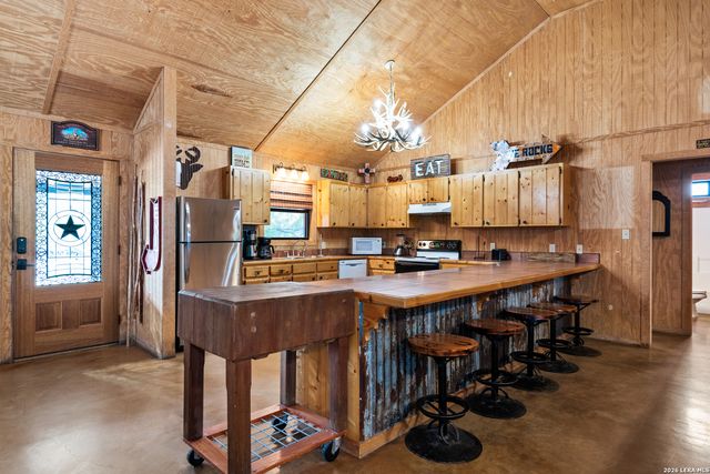 19 Wisteria Way, Concan, TX 78838