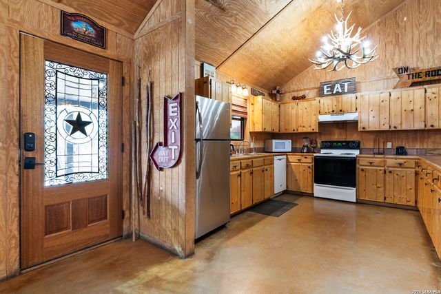 19 Wisteria Way, Concan, TX 78838