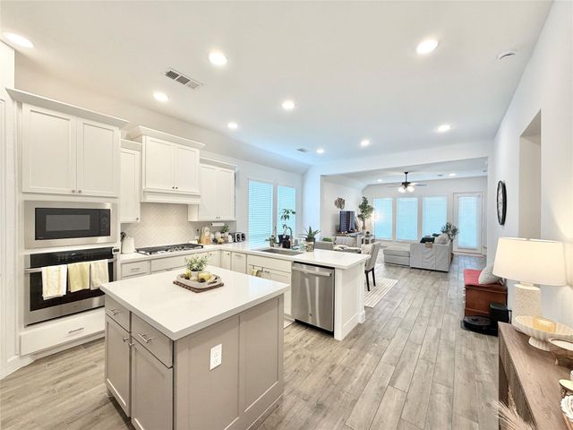 4426 Lazy Grains Lane, Fulshear, TX 77441