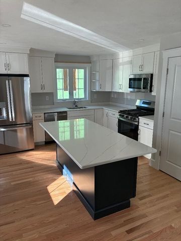 261 Pleasant St 7, Weymouth, MA 02190
