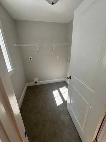 261 Pleasant St 7, Weymouth, MA 02190