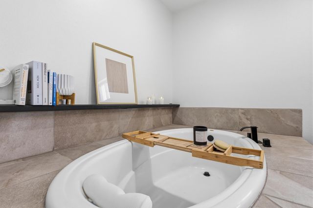 603 Amistad Road SW, Los Lunas, NM 87031