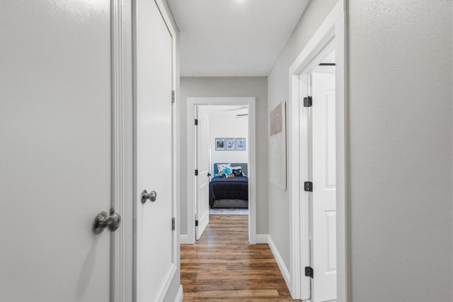 603 Amistad Road SW, Los Lunas, NM 87031