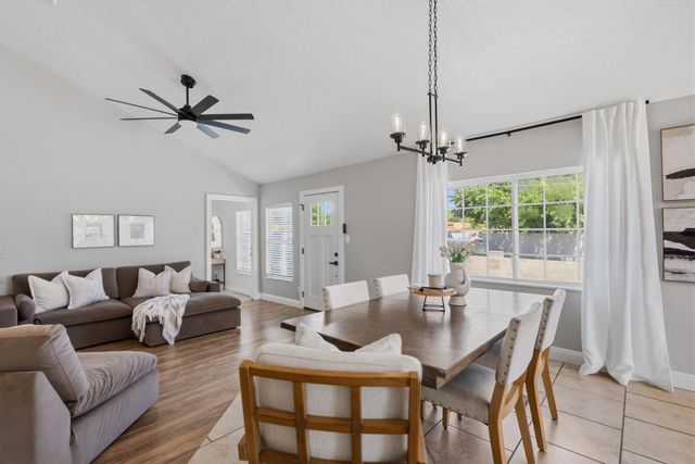 603 Amistad Road SW, Los Lunas, NM 87031