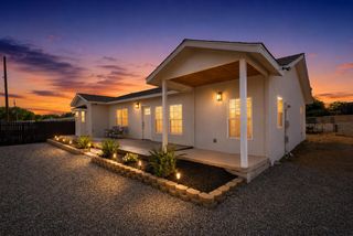 603 Amistad Road SW, Los Lunas, NM 87031