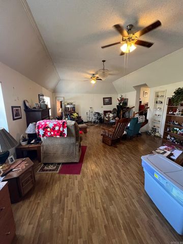 50 Taylor Circle, Conway, AR 72032