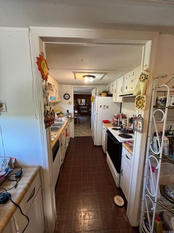 50 Taylor Circle, Conway, AR 72032