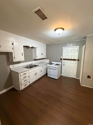 84 Lancaster, Little Rock, AR 72209