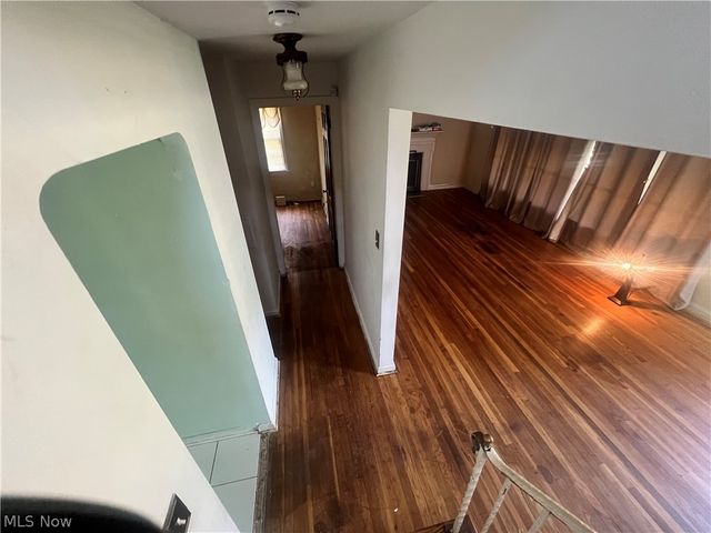 3482 Monticello Boulevard, Cleveland Heights, OH 44121