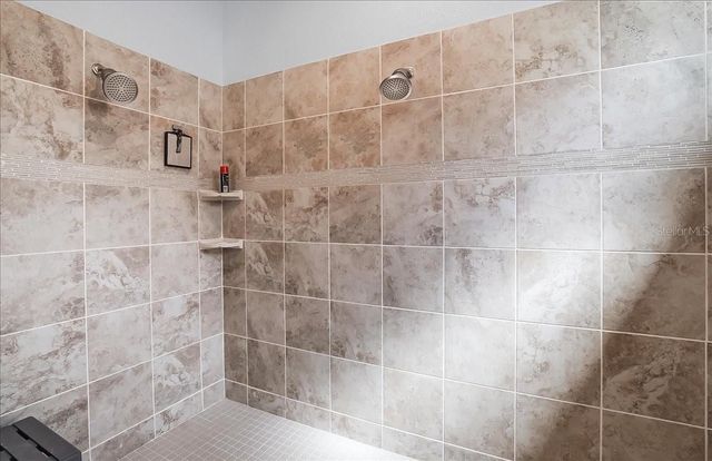 10900 TARFLOWER DRIVE, Venice, FL 34293