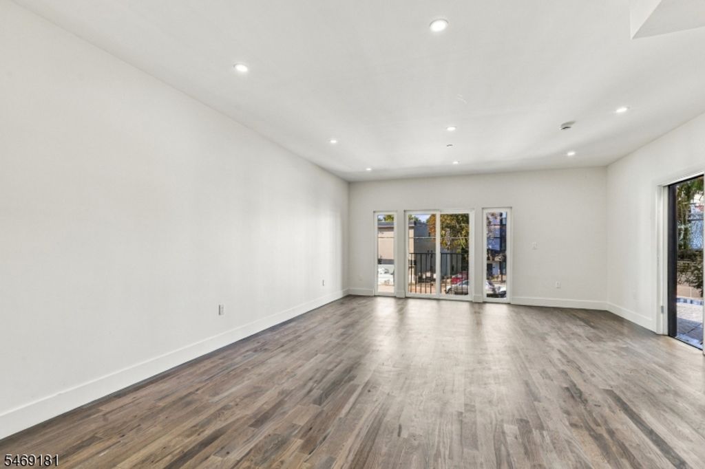 822 S 20Th St, Newark City, NJ 07108 — photo 5