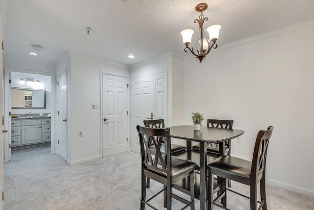 1800 Clairmont Lake A623, Decatur, GA 30033