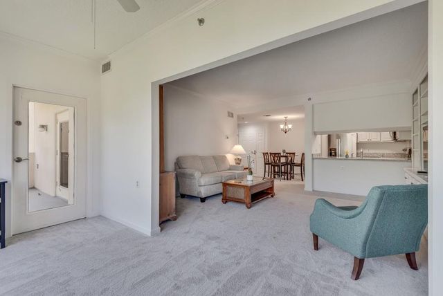 1800 Clairmont Lake A623, Decatur, GA 30033