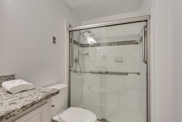 1800 Clairmont Lake A623, Decatur, GA 30033