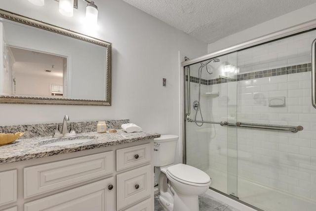 1800 Clairmont Lake A623, Decatur, GA 30033