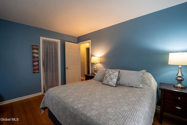 1 Hawley Court, Bethlehem, NY 12054