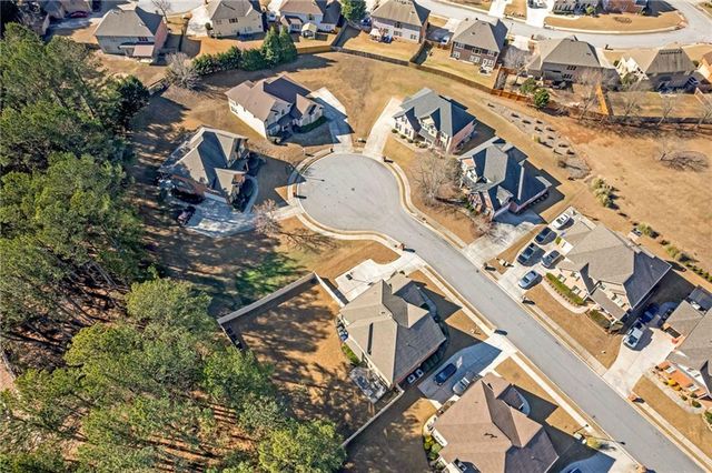 604 Arbor Ridge, Loganville, GA 30052