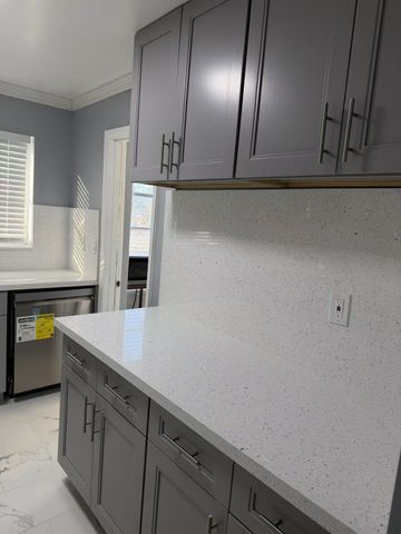 4040 NW 19 Street 305, Lauderhill, FL 33313