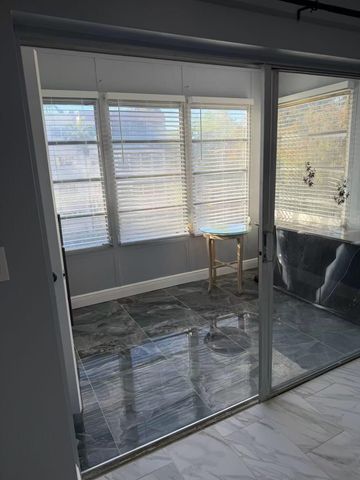 4040 NW 19 Street 305, Lauderhill, FL 33313