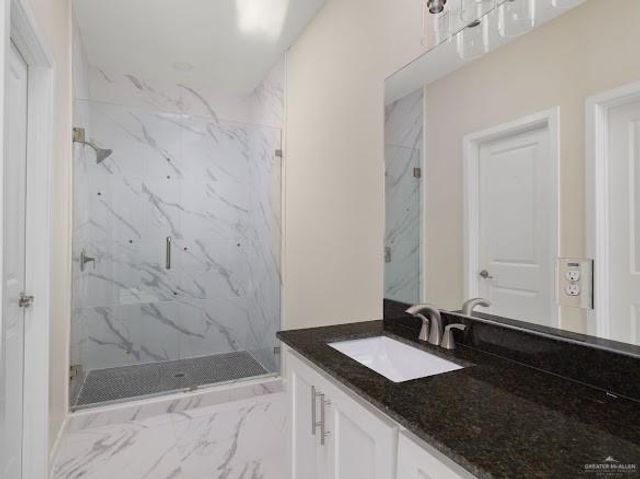 611 Mountain Road A, Mission, TX 78573