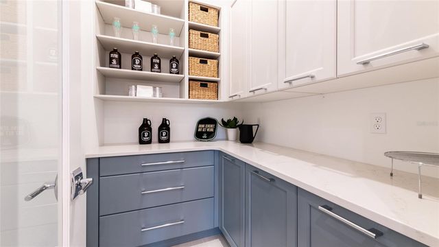 909 LILIANA DRIVE, Deland, FL 32724