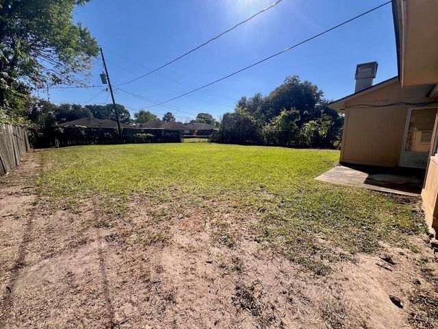 9445 Gross Street, Beaumont, TX 77707