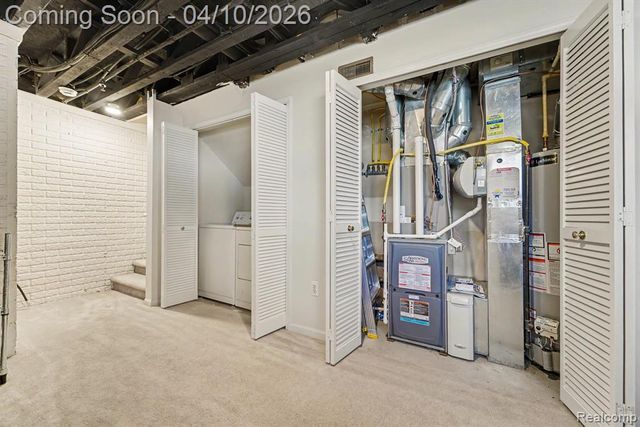 1456 Silverbrook Ridge Drive, Walled Lake, MI 48390