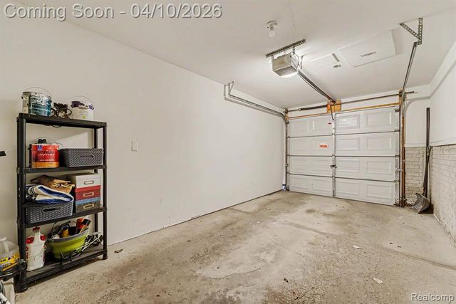 1456 Silverbrook Ridge Drive, Walled Lake, MI 48390