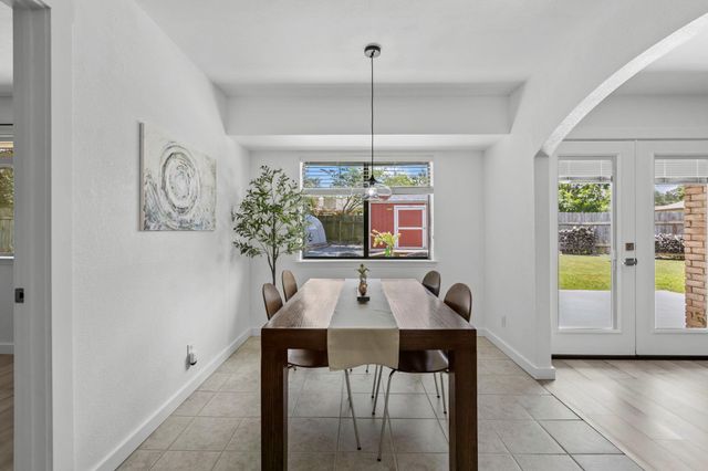 12101 Missel Thrush CT, Austin, TX 78750