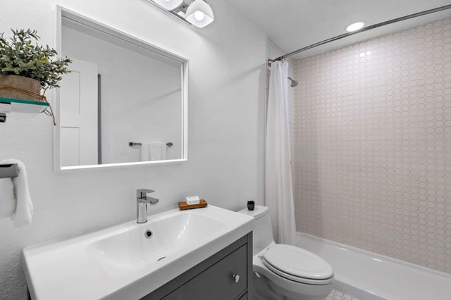 12101 Missel Thrush CT, Austin, TX 78750