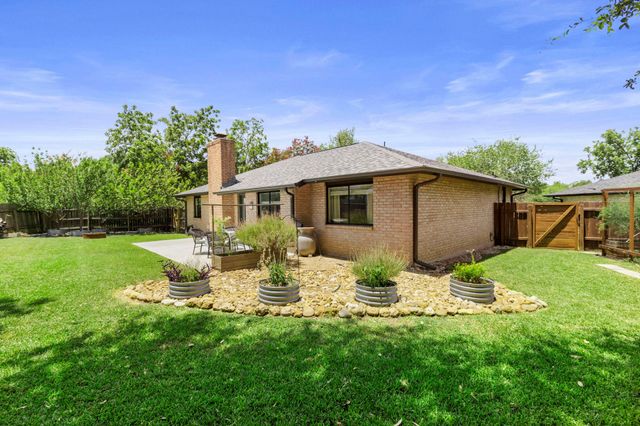 12101 Missel Thrush CT, Austin, TX 78750