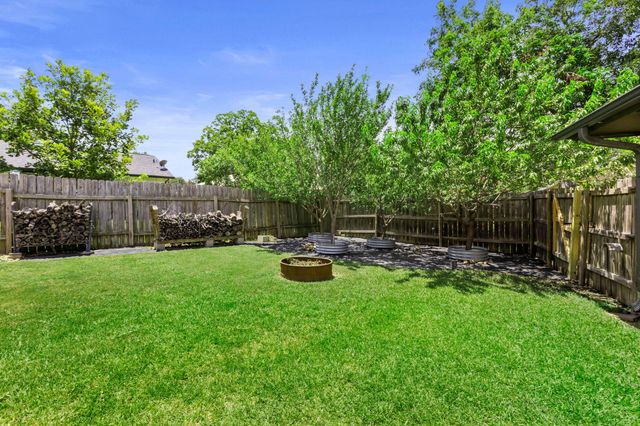 12101 Missel Thrush CT, Austin, TX 78750