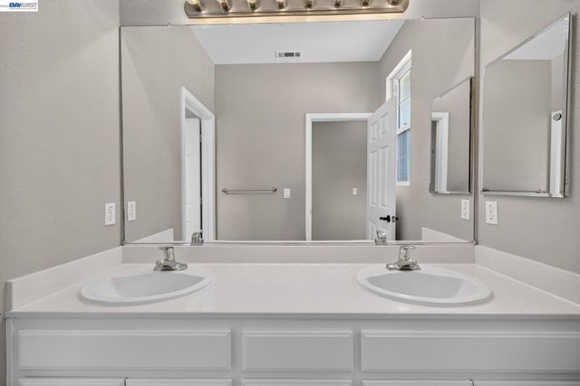 3927 Madbury Ct, Dublin, CA 94568